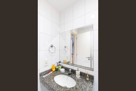 Casa de condomínio para alugar com 170m², 3 quartos e 1 vagaBanheiro 2