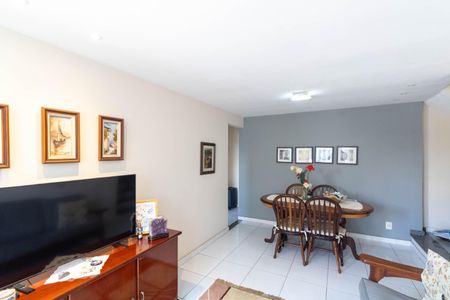 Casa de condomínio para alugar com 170m², 3 quartos e 1 vagaSala