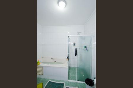 Casa à venda com 230m², 3 quartos e 4 vagasBanheiro da Suíte