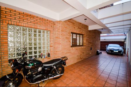 Casa à venda com 230m², 3 quartos e 4 vagasGaragem