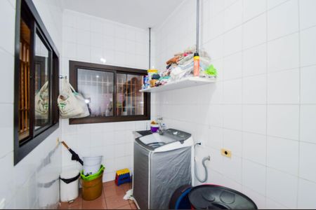 Casa à venda com 230m², 3 quartos e 4 vagasÁrea de Serviço