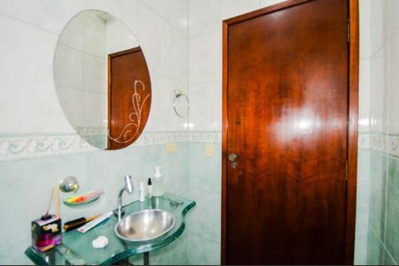 Casa à venda com 230m², 3 quartos e 4 vagasLavabo