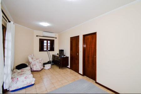 Casa à venda com 230m², 3 quartos e 4 vagasQuarto 3 - Suíte