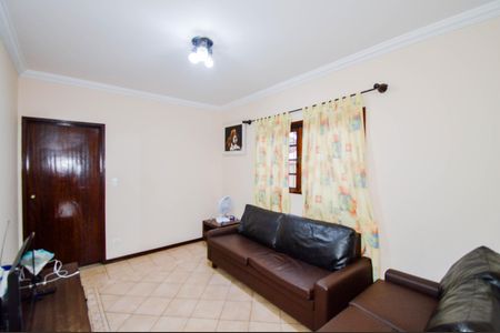 Sala de TV de casa à venda com 3 quartos, 230m² em Jardim Munhoz, Guarulhos