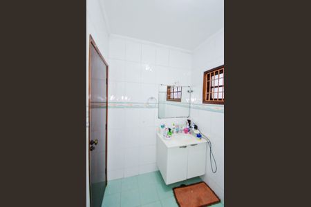 Casa à venda com 230m², 3 quartos e 4 vagasBanheiro Social