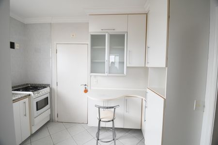 Apartamento à venda com 107m², 2 quartos e 2 vagasCozinha