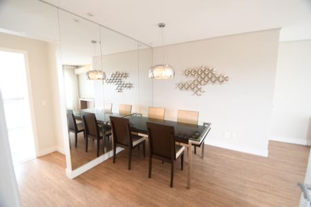 Apartamento à venda com 107m², 2 quartos e 2 vagasSala