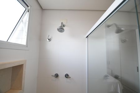 Apartamento à venda com 107m², 2 quartos e 2 vagasBanheiro Suíte