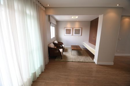 Apartamento à venda com 107m², 2 quartos e 2 vagasSala