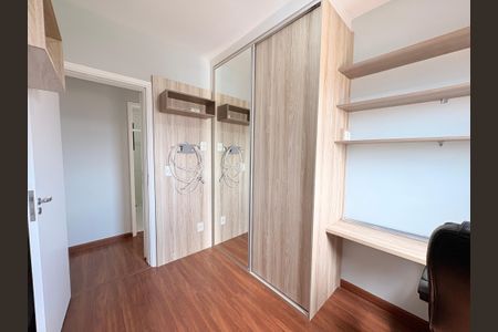 Apartamento para alugar com 77m², 3 quartos e 1 vagaQuarto 2
