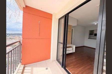 Apartamento para alugar com 77m², 3 quartos e 1 vagaSacada