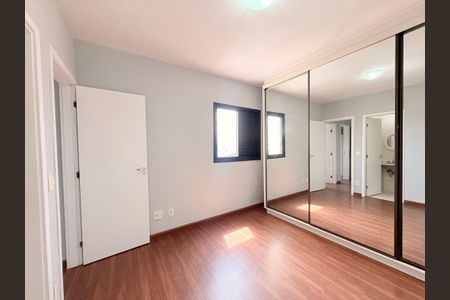Apartamento para alugar com 77m², 3 quartos e 1 vagaSuíte