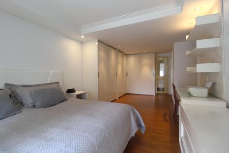 Apartamento à venda com 173m², 3 quartos e 2 vagasQuarto 3 - Suíte