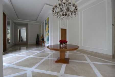 Apartamento à venda com 173m², 3 quartos e 2 vagasHall Social