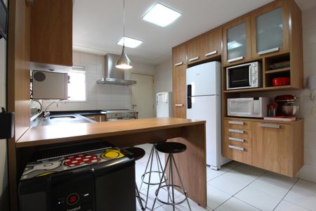 Apartamento à venda com 173m², 3 quartos e 2 vagasCozinha