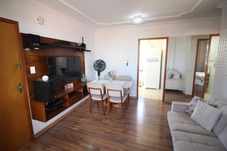 Apartamento à venda com 53m², 2 quartos e 2 vagasSala