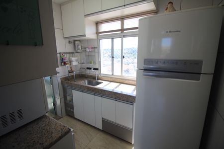 Apartamento à venda com 53m², 2 quartos e 2 vagasCozinha