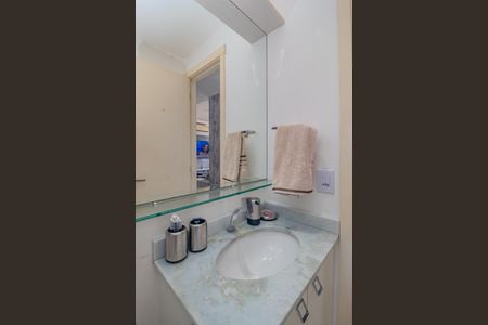 Apartamento para alugar com 67m², 2 quartos e 2 vagasBanheiro