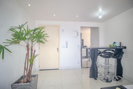 Sala de apartamento para alugar com 2 quartos, 67m² em Santo Antônio, Porto Alegre