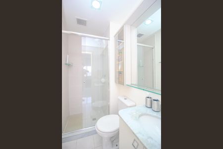 Apartamento para alugar com 67m², 2 quartos e 2 vagasBanheiro