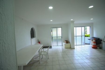 Apartamento para alugar com 52m², 2 quartos e 1 vaga