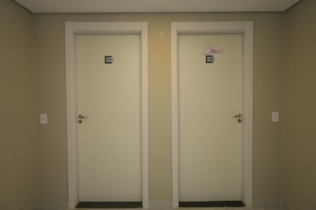 Apartamento à venda com 38m², 1 quarto e sem vagaÁrea comum - Saguão do andar