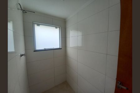 Banheiro de apartamento para alugar com 1 quarto, 25m² em Parque Continental I, Guarulhos