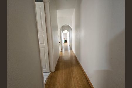 Casa à venda com 176m², 3 quartos e 1 vagaCorredor