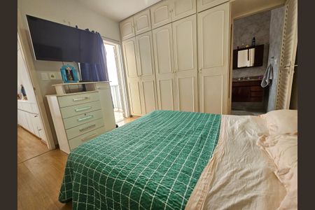 Casa à venda com 176m², 3 quartos e 1 vagaSuite 