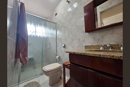 Casa à venda com 176m², 3 quartos e 1 vagaBanheiro da Suíte 1