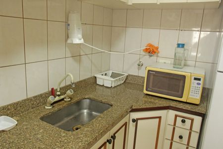 Apartamento para alugar com 70m², 2 quartos e 1 vaga Apartamento para alugar com 70m², 2 quartos e 1 vagaCozinha e Área de Serviço