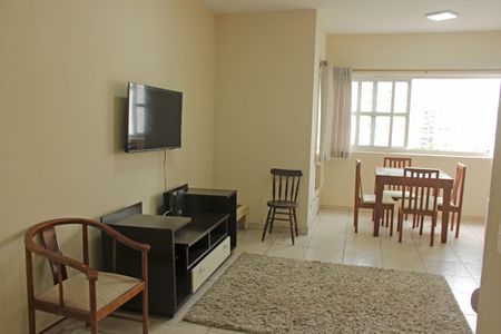 Sala de apartamento para alugar com 2 quartos, 70m² em Gonzaga, Santos