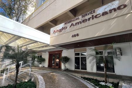 Apartamento para alugar com 70m², 2 quartos e 1 vaga Apartamento para alugar com 70m², 2 quartos e 1 vagaFachada