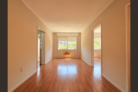 Sala de apartamento para alugar com 1 quarto, 45m² em Petrópolis, Porto Alegre