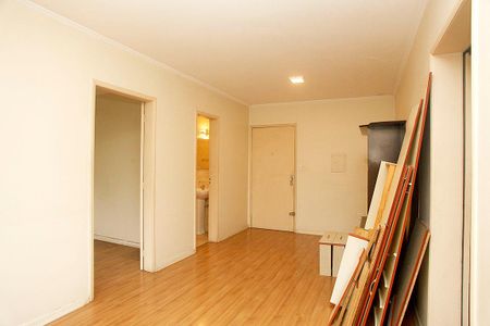 Sala de apartamento para alugar com 1 quarto, 45m² em Petrópolis, Porto Alegre