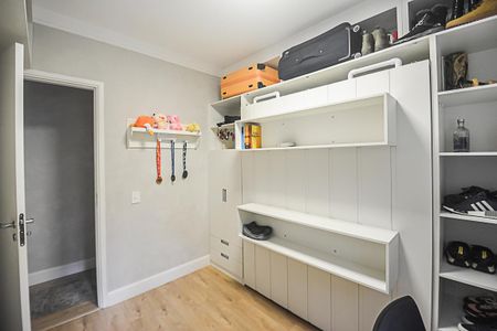 Casa à venda com 118m², 3 quartos e 4 vagasQuarto 2