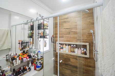 Casa à venda com 118m², 3 quartos e 4 vagasBanheiro da Suíte