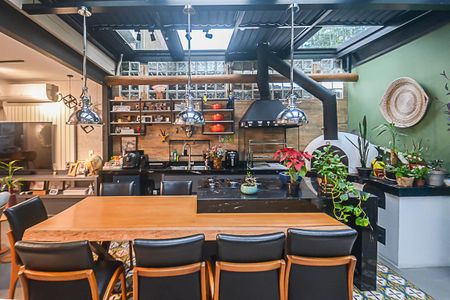 Casa à venda com 118m², 3 quartos e 4 vagasSala