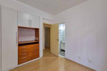 Apartamento para alugar com 100m², 3 quartos e 1 vaga Apartamento para alugar com 100m², 3 quartos e 1 vagaQuarto 3 - Suíte
