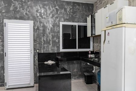 Cozinha de kitnet/studio para alugar com 1 quarto, 22m² em Bonfim, Belo Horizonte