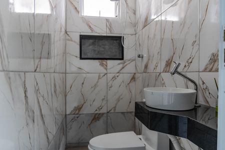 Banheiro de kitnet/studio para alugar com 1 quarto, 22m² em Bonfim, Belo Horizonte