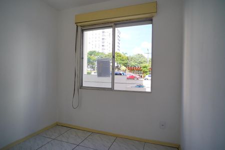 Quarto 1 de apartamento para alugar com 2 quartos, 65m² em Rubem Berta, Porto Alegre
