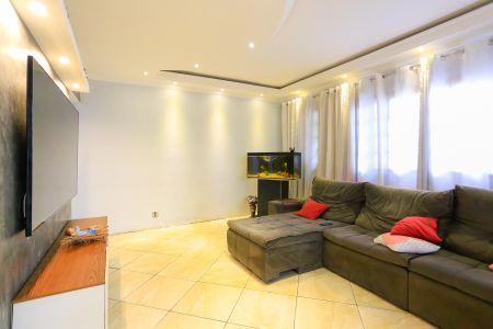 Casa para alugar com 92m², 4 quartos e 1 vagasala