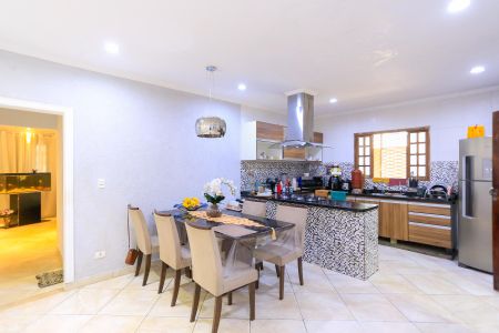 Casa para alugar com 92m², 4 quartos e 1 vagaCozinha