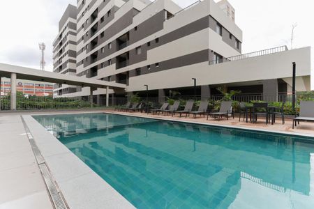 Apartamento à venda com 178m², 3 quartos e 2 vagasÁrea comum - Piscina