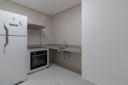 Studio para alugar com 27m², 1 quarto e sem vagaÁrea comum - Salão de festas