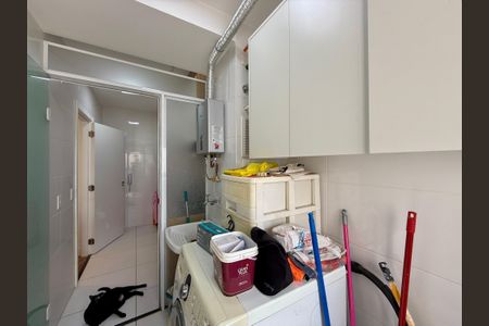 Apartamento à venda com 66m², 2 quartos e 1 vagaÁrea de Serviço