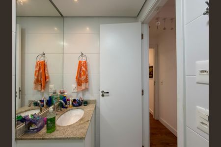 Apartamento à venda com 66m², 2 quartos e 1 vagaBanheiro Suíte 