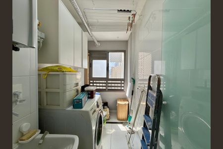 Apartamento à venda com 66m², 2 quartos e 1 vagaÁrea de Serviço