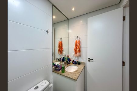 Apartamento à venda com 66m², 2 quartos e 1 vagaBanheiro Suíte 